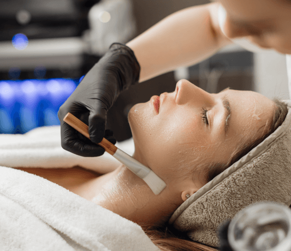Buccal Massage: The Intra-Oral Facial Technique Redefining Face Sculpting in Bangkok